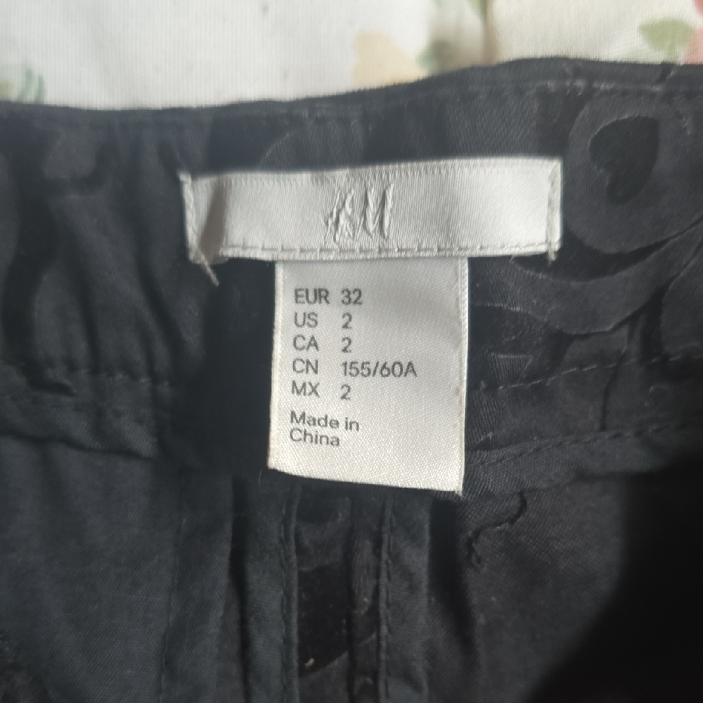 H&M Elegant Black Skirt